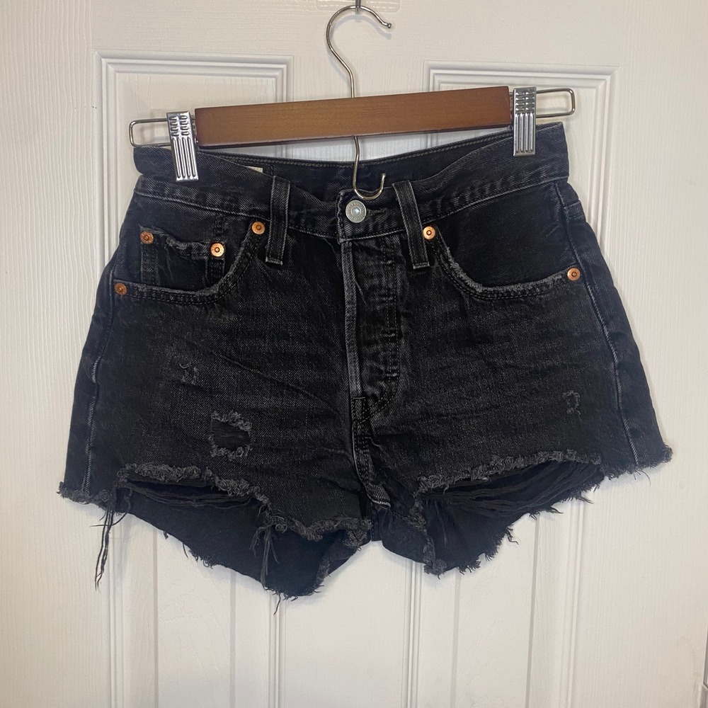 Levis Premium 501 Original Cutoff Shorts Washed Black Distressed Denim Size 24